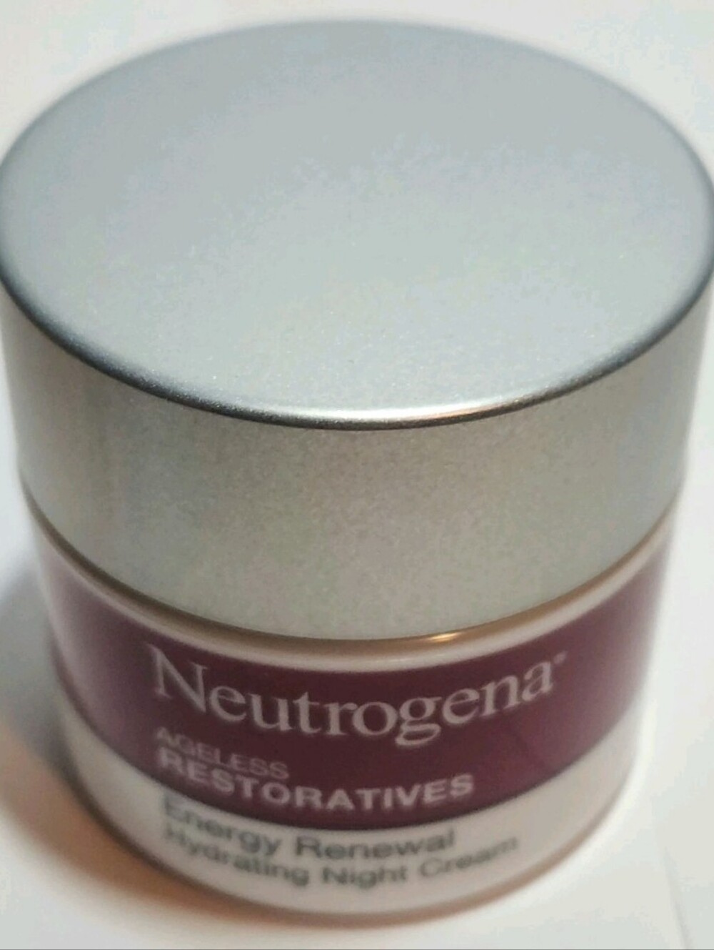 Neutrogena Ageless Restorative Energy Renewal Night Cream 1.7oz